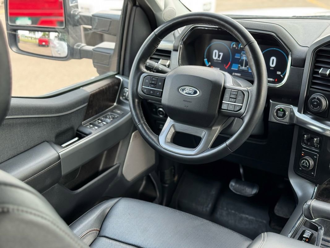 Used 2022 Ford F150 Lariat image 14