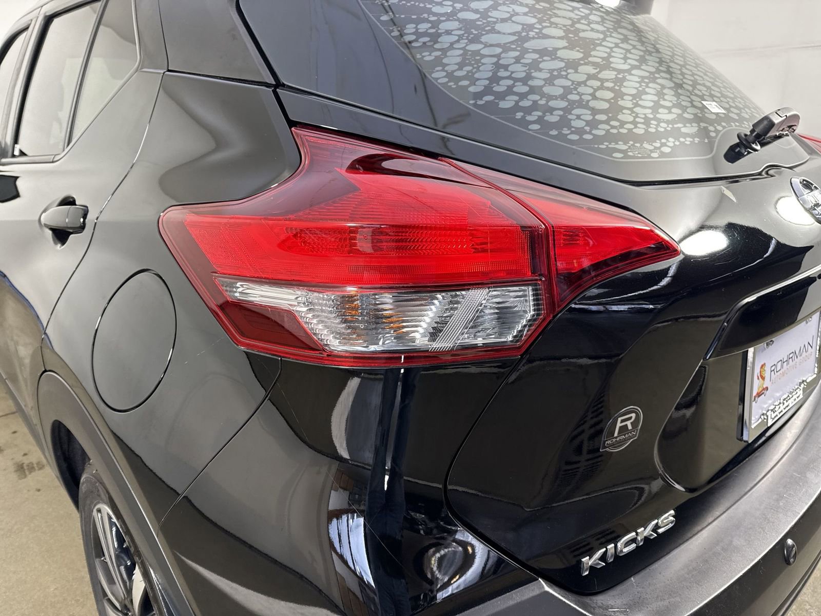 Certified 2020 Nissan Kicks SV image 31