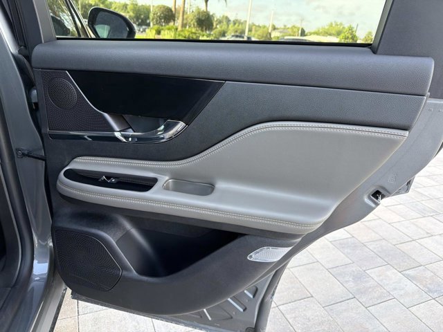 New 2026 Lincoln Corsair Premiere FWD image 21