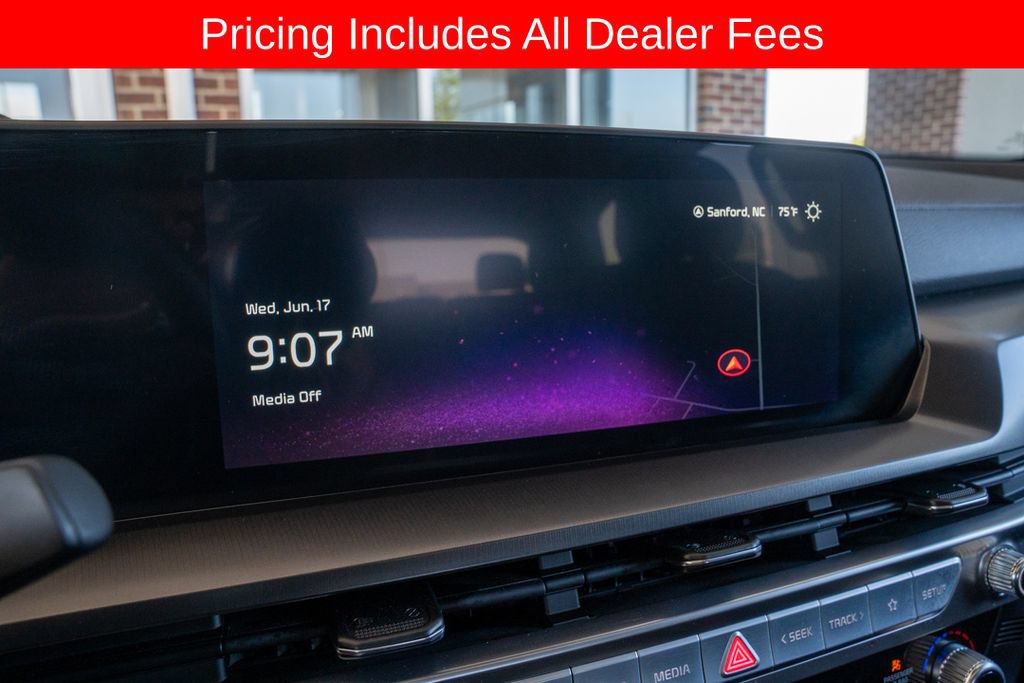 Used 2025 Kia Telluride S FWD image 14