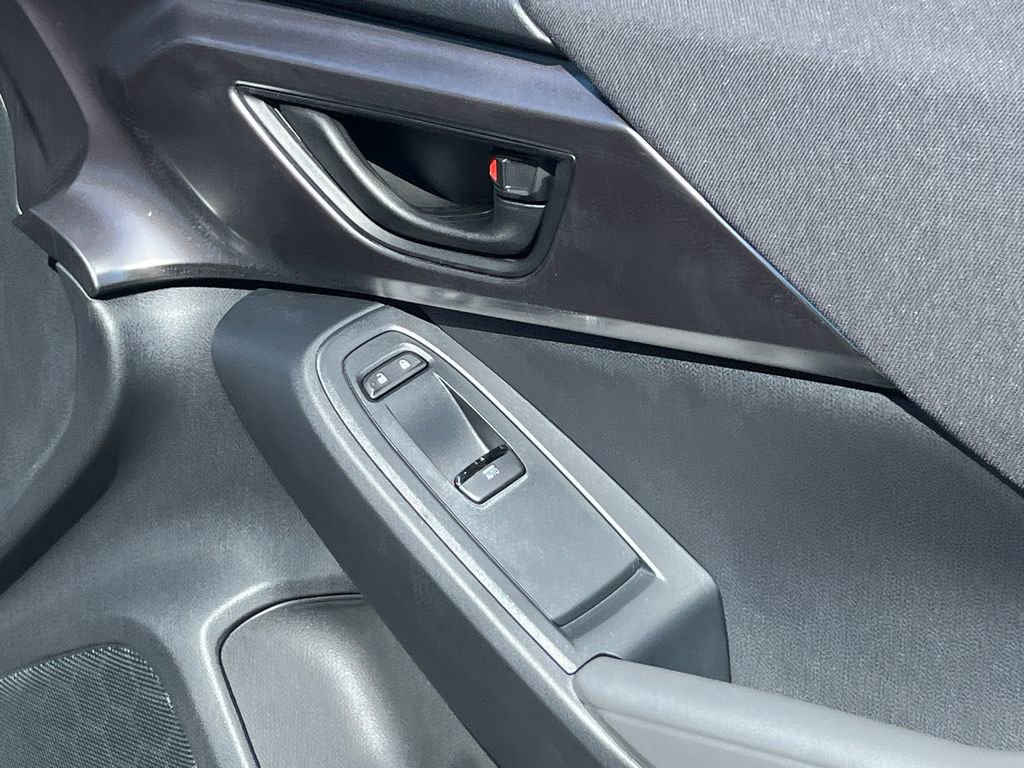 Certified 2025 Subaru Impreza 2.0i image 10