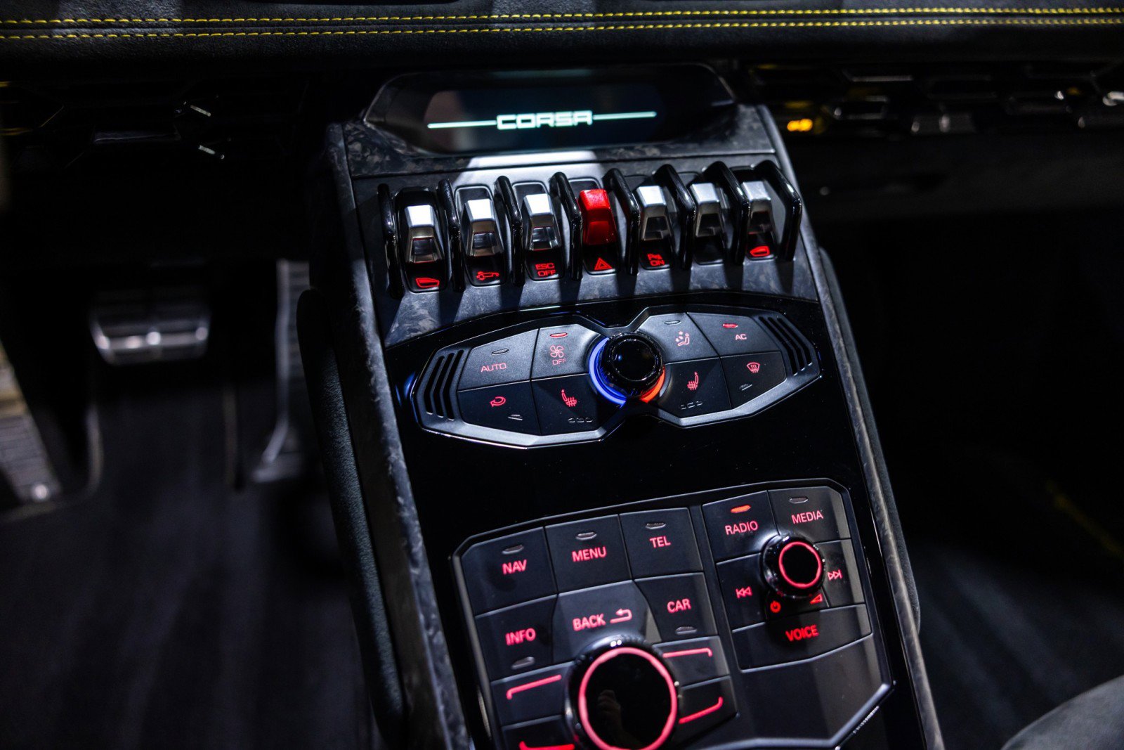 Used 2018 Lamborghini Huracan Performante image 42