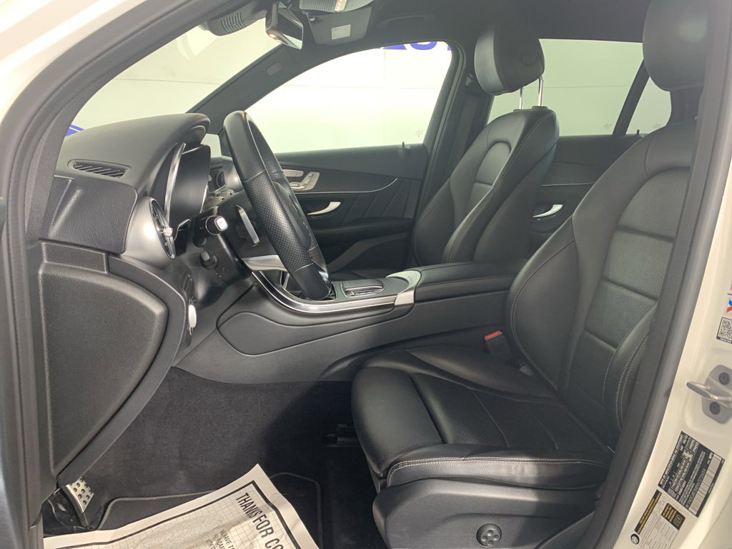 Used 2022 Mercedes-Benz GLC 300 4MATIC image 16