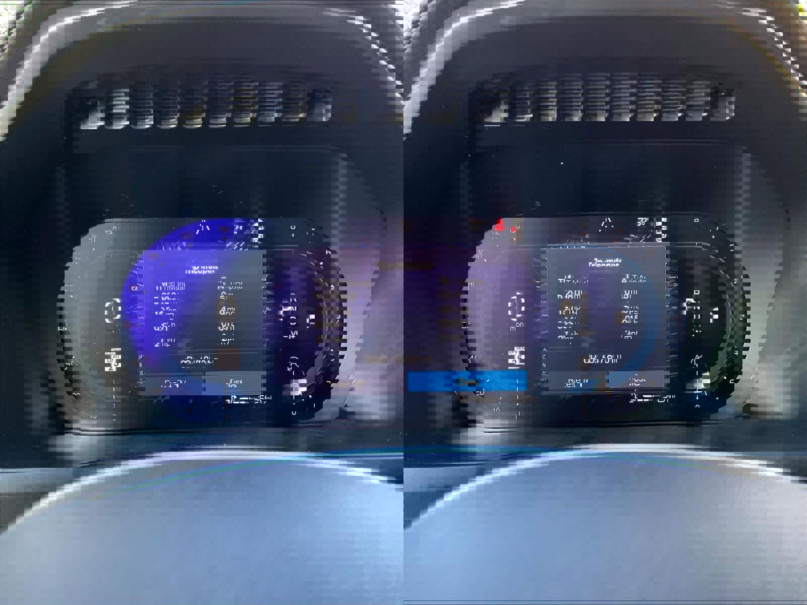 Used 2023 Volvo XC90 B6 Ultimate image 22