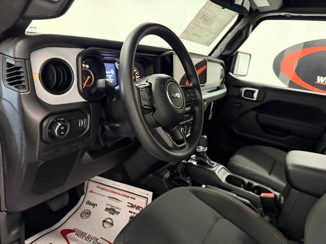 New 2026 Jeep Gladiator Sport AWD/4WD image 10