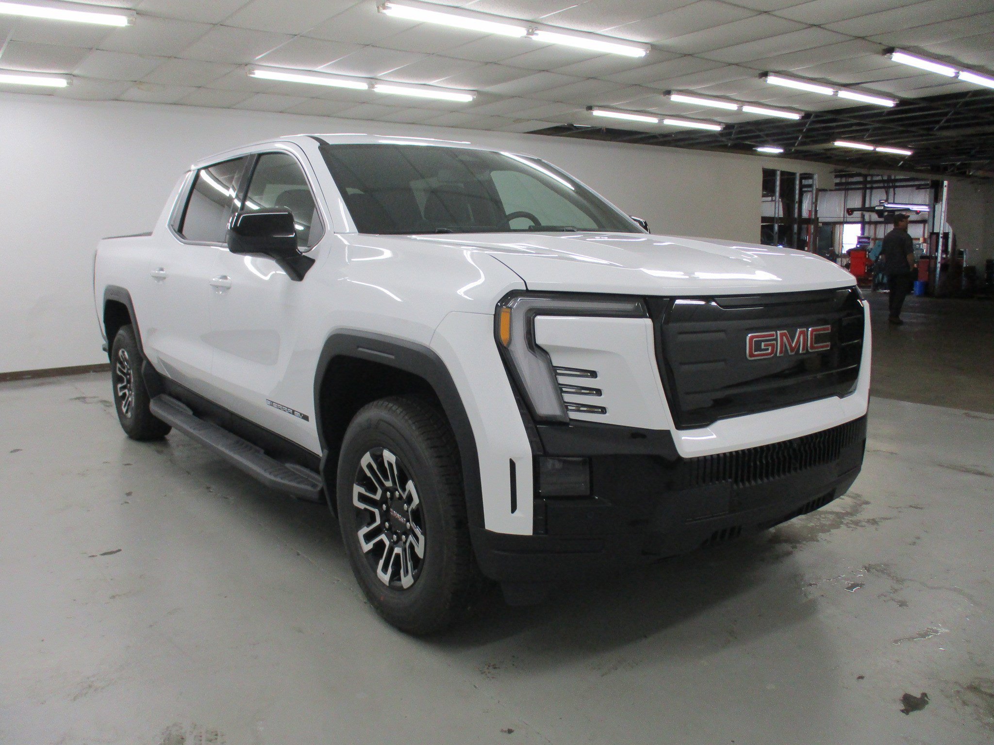 New 2026 GMC Sierra EV Elevation image 9