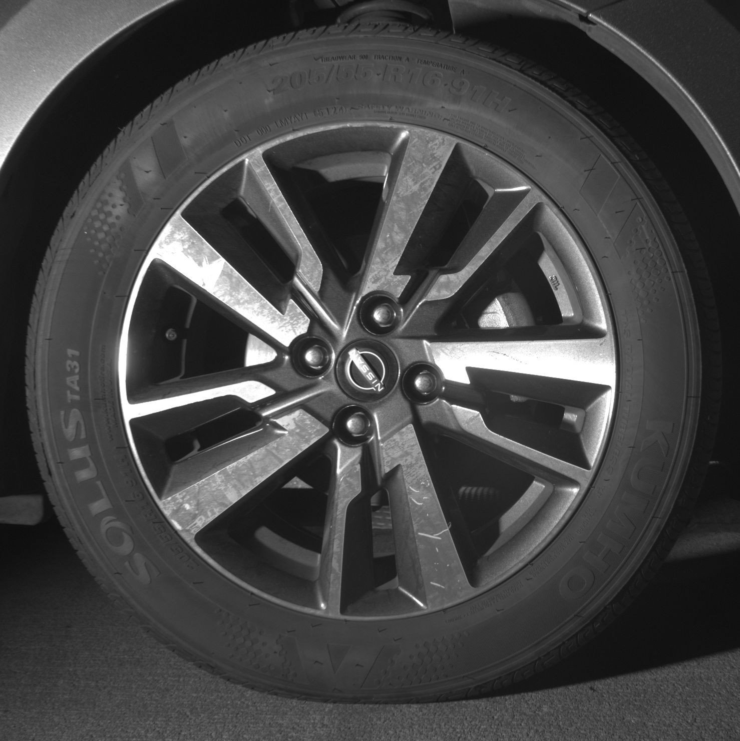 Used 2025 Nissan Versa SV image 13