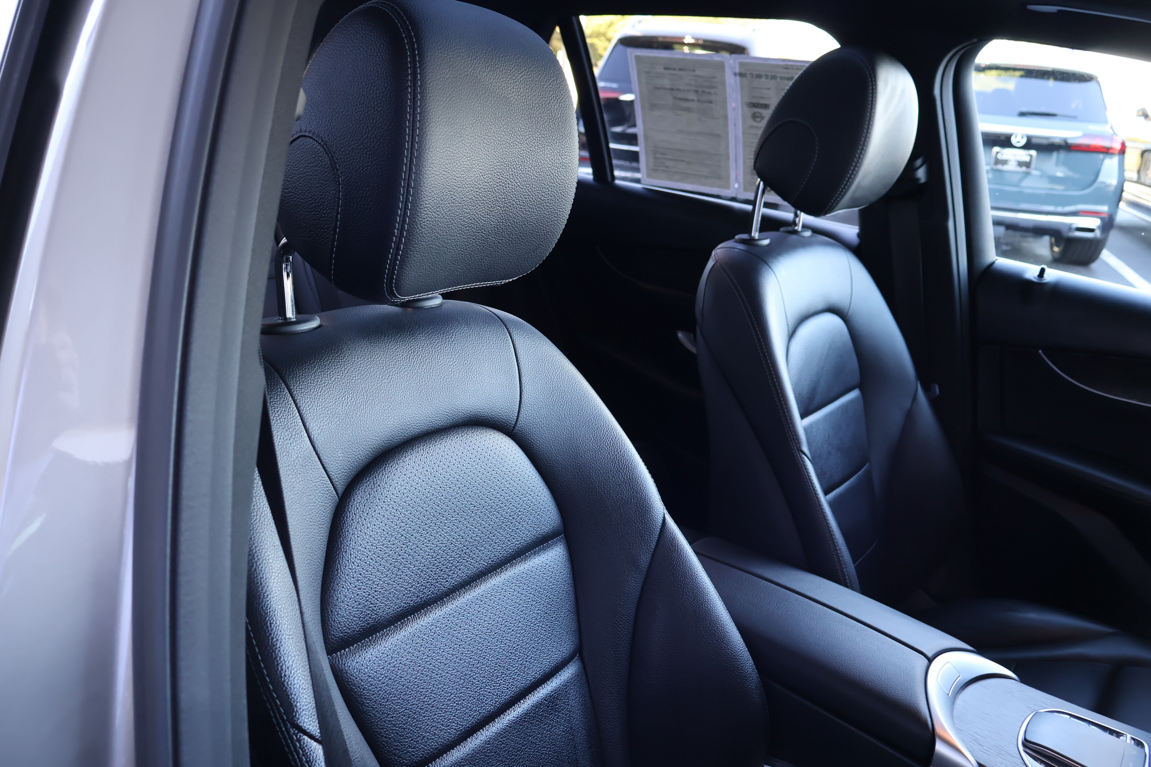 Used 2020 Mercedes-Benz GLC 300 image 31