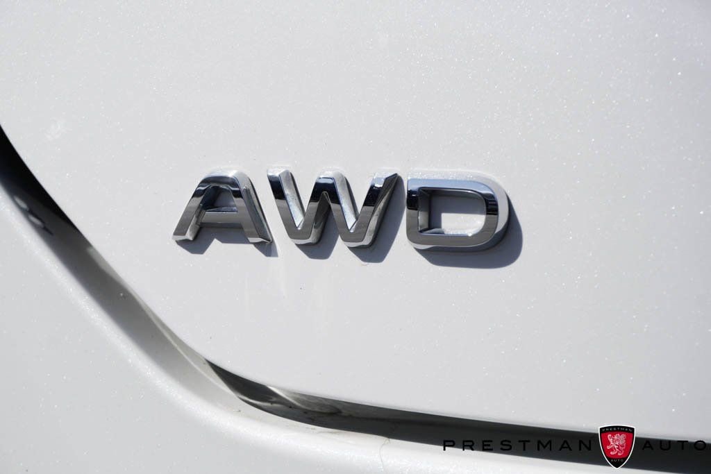 Used 2025 Honda Pilot Touring image 7