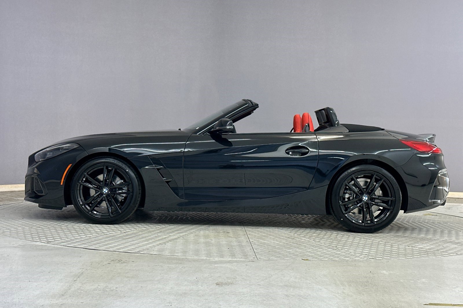 New 2026 BMW Z4 sDrive30i w/ Premium Package image 2
