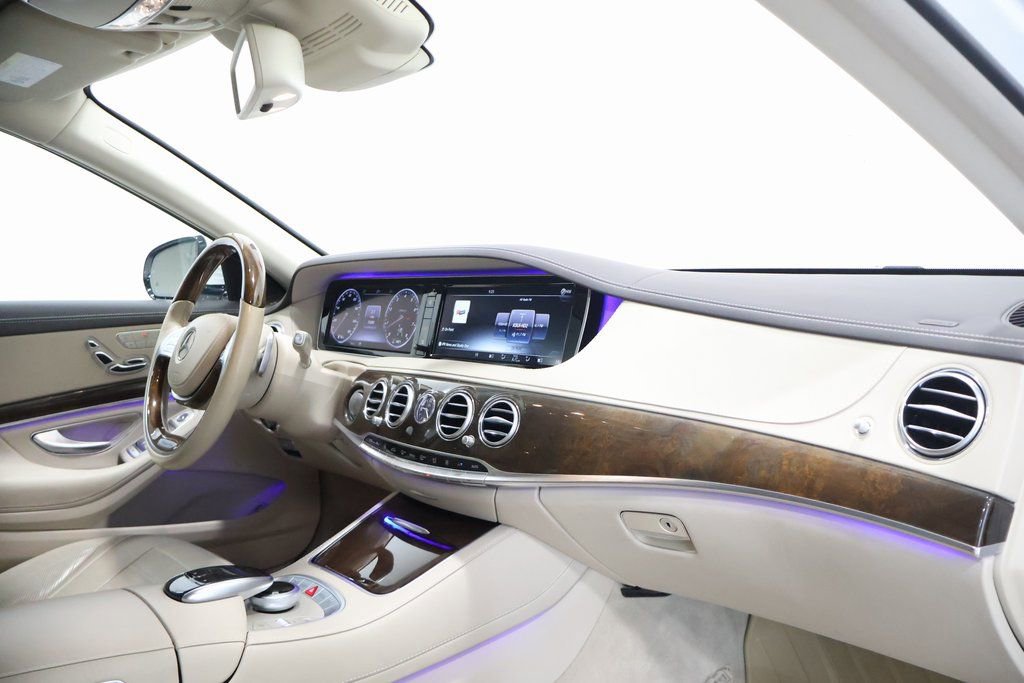 Used 2017 Mercedes-Benz S 550 4MATIC Sedan image 23