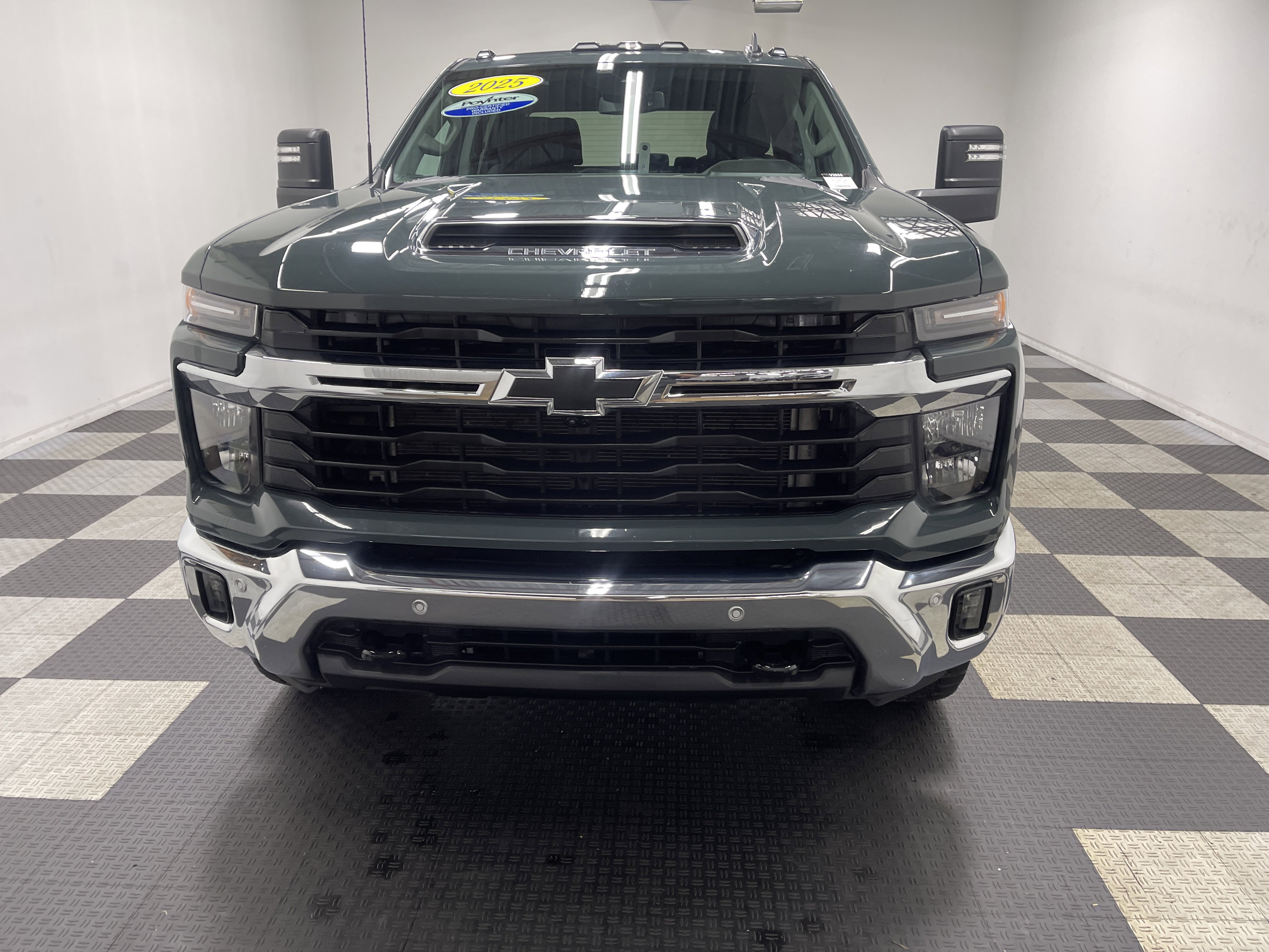 Used 2025 Chevrolet Silverado 3500 LT w/ Safety Package AWD/4WD image 7