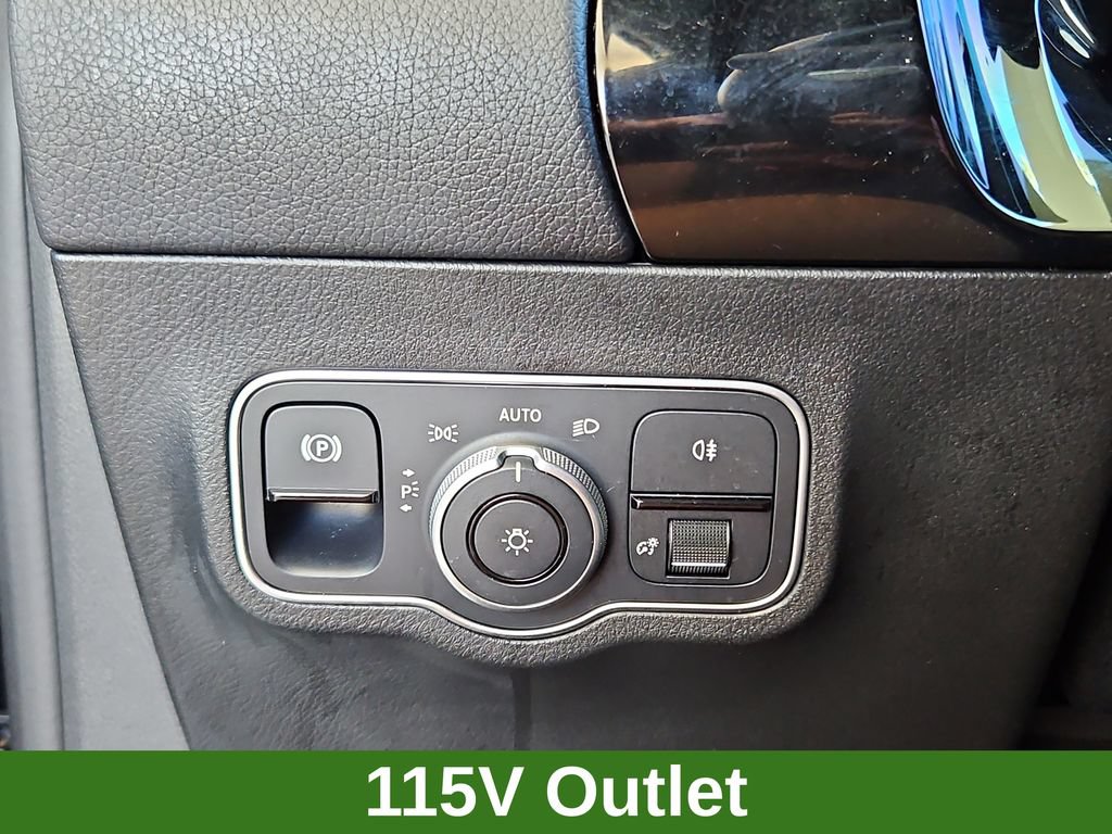 Used 2023 Mercedes-Benz GLA 250 4MATIC image 16
