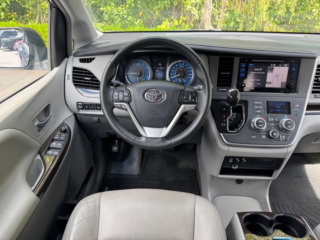Used 2015 Toyota Sienna XLE w/ XLE Navigation Package AWD/4WD image 22