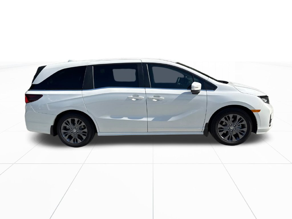 Certified 2026 Honda Odyssey Touring image 10