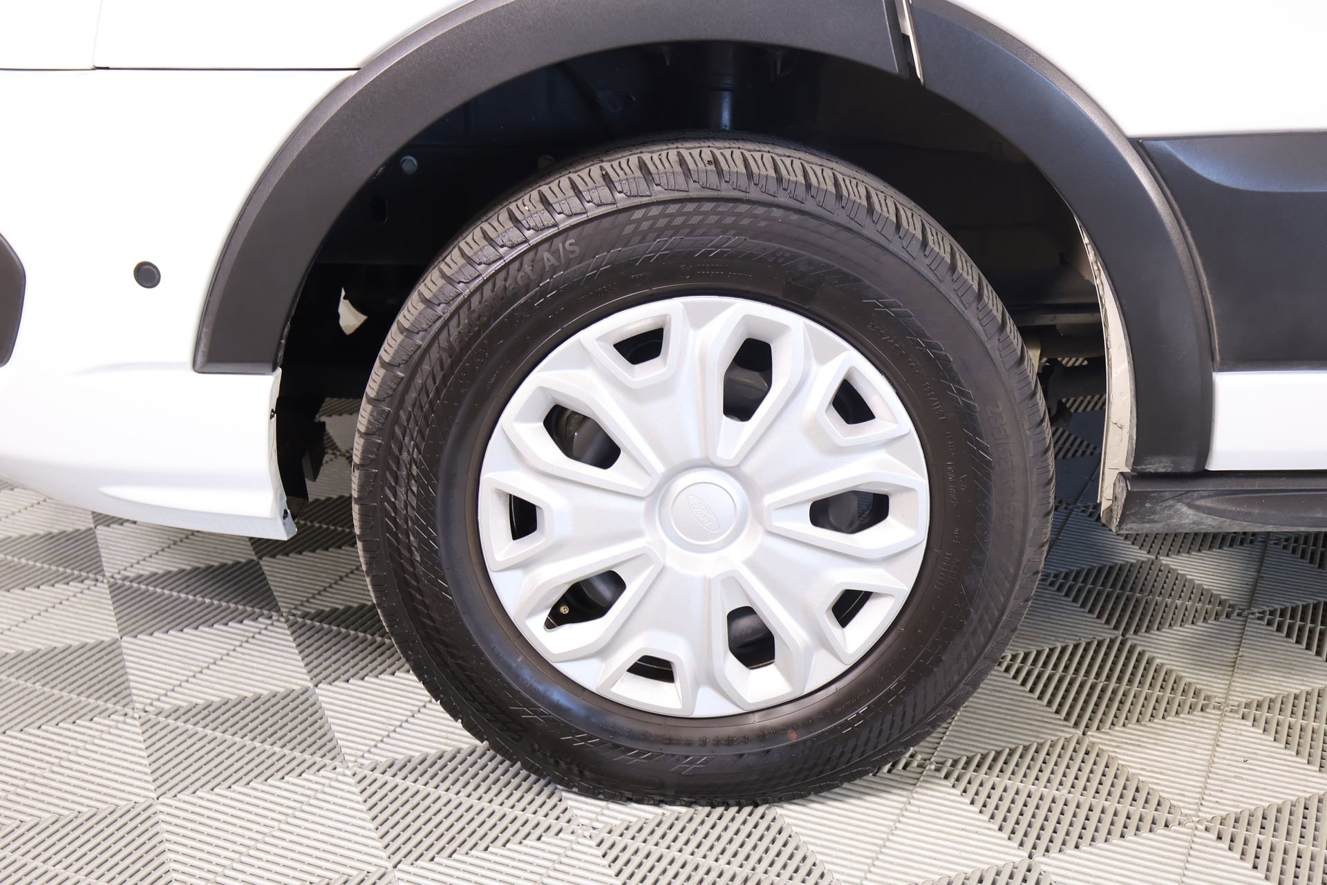 Used 2024 Ford Transit 350 XLT image 16