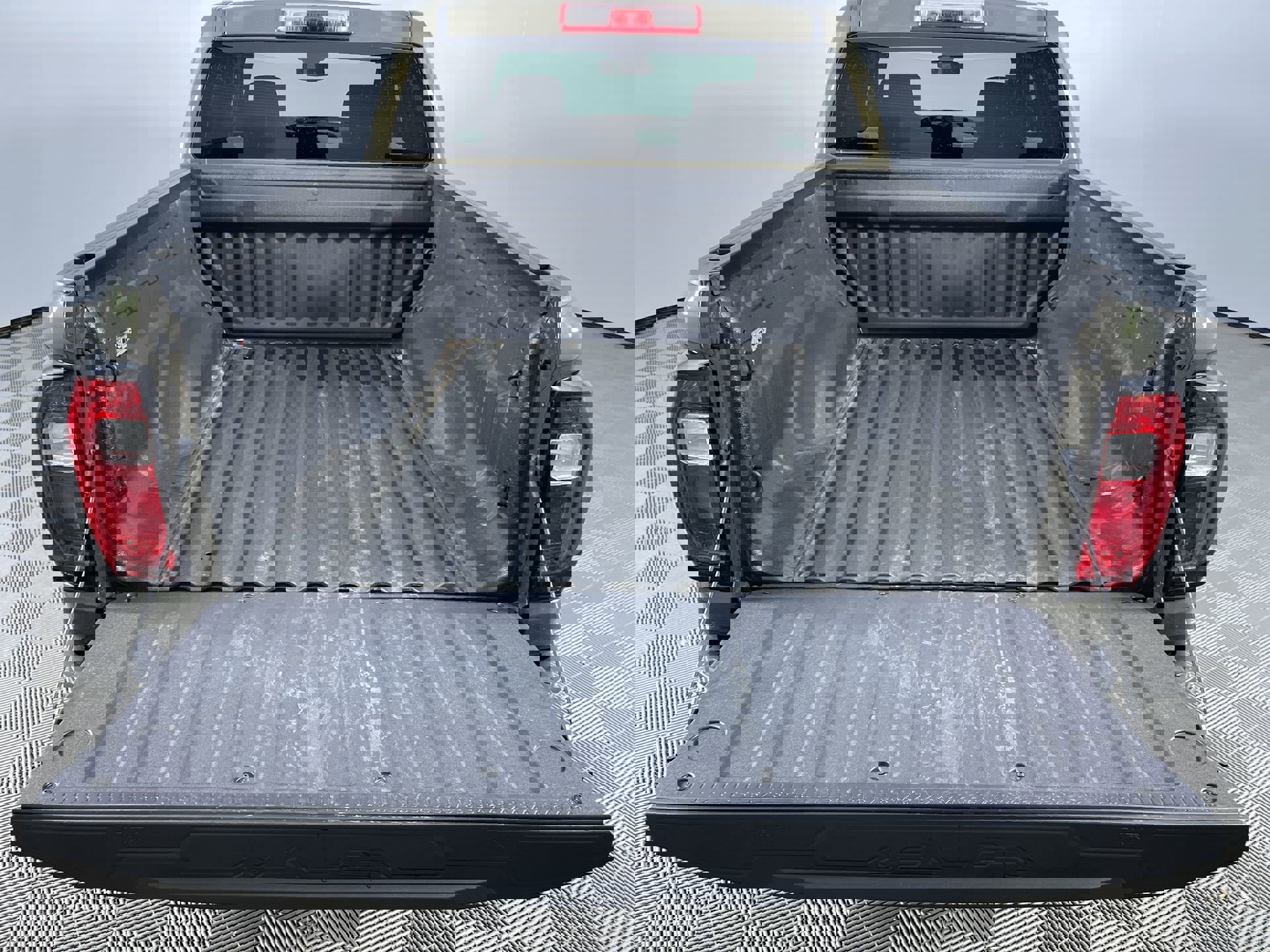 Used 2024 GMC Canyon Elevation image 24