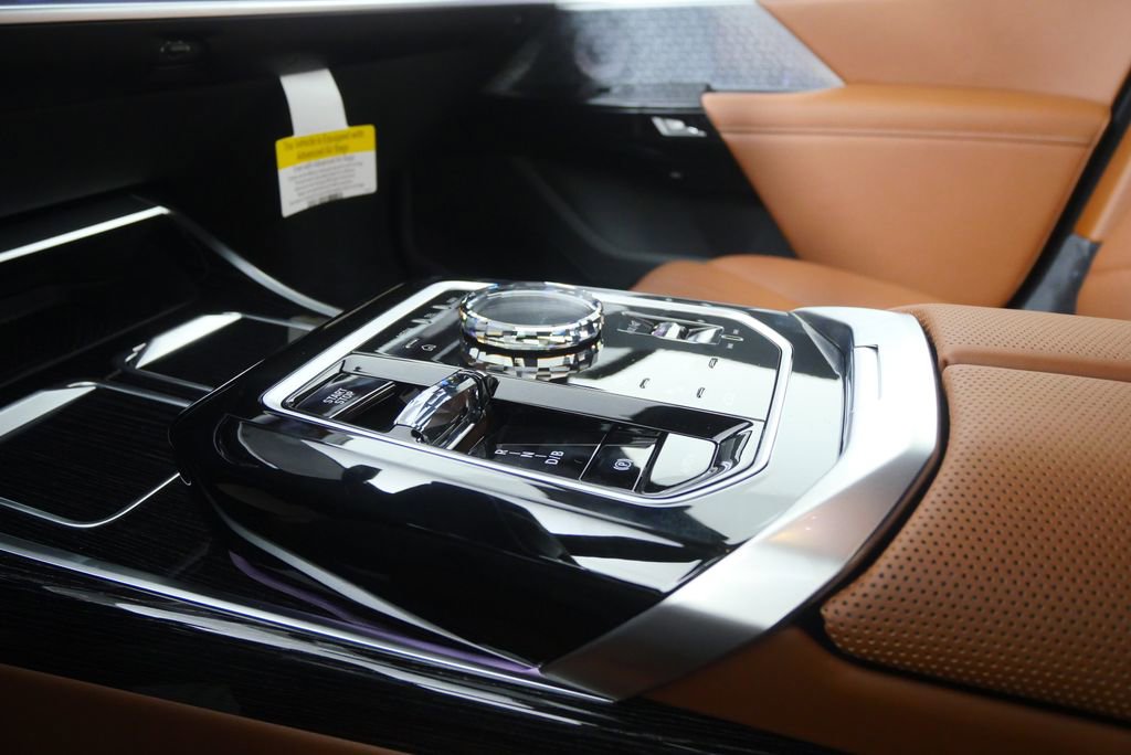 New 2026 BMW i7 xDrive60 w/ Executive Package image 24