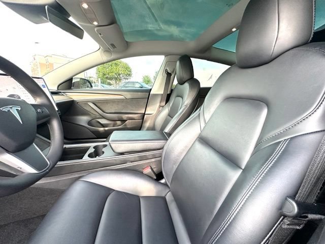 Used 2022 Tesla Model 3 Long Range AWD/4WD image 19