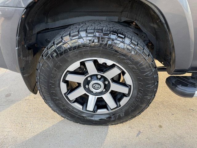 Used 2019 Toyota 4Runner TRD Off-Road Premium image 5