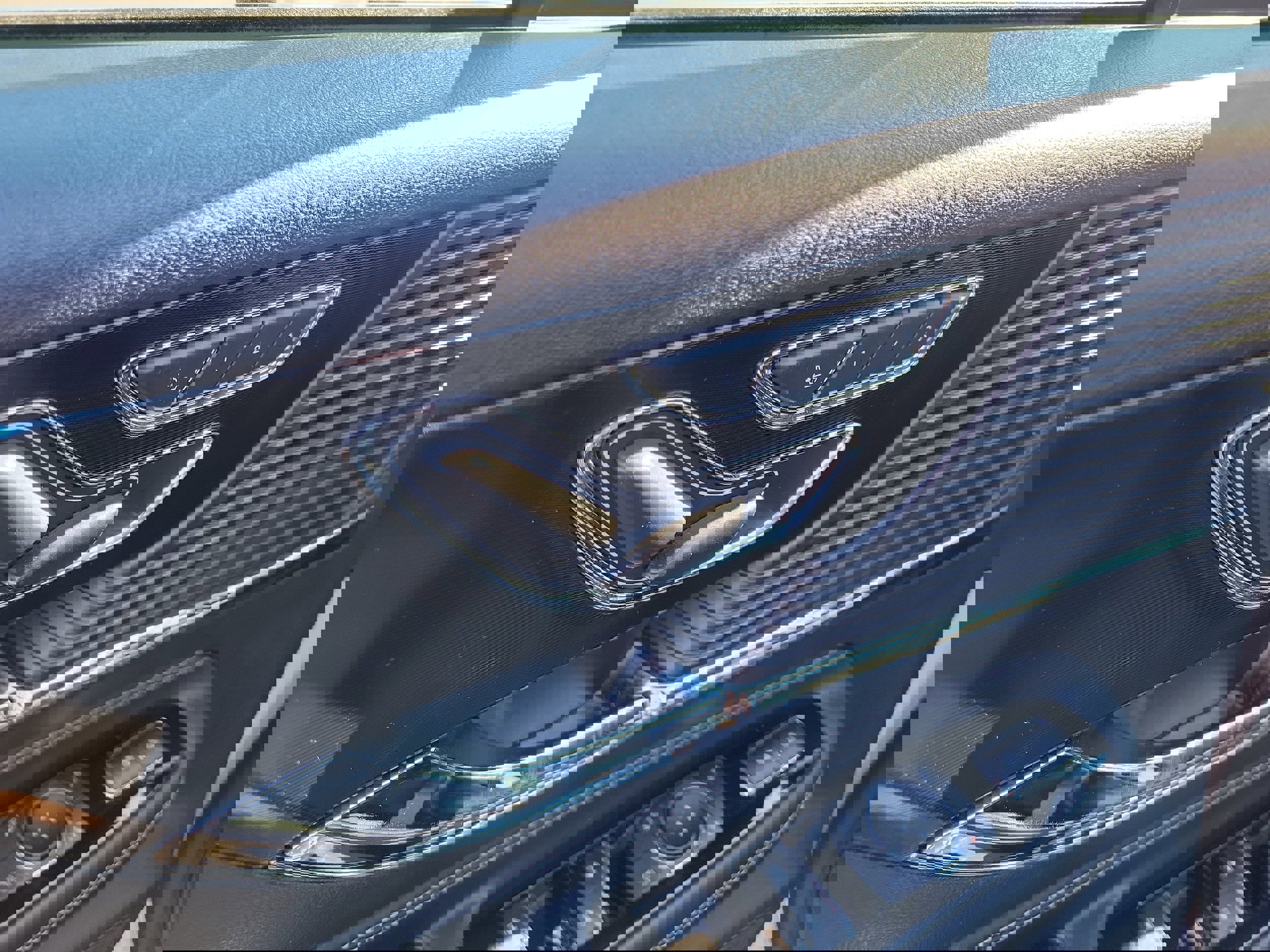 Used 2022 Lincoln Corsair AWD w/ Equipment Group 101A image 17