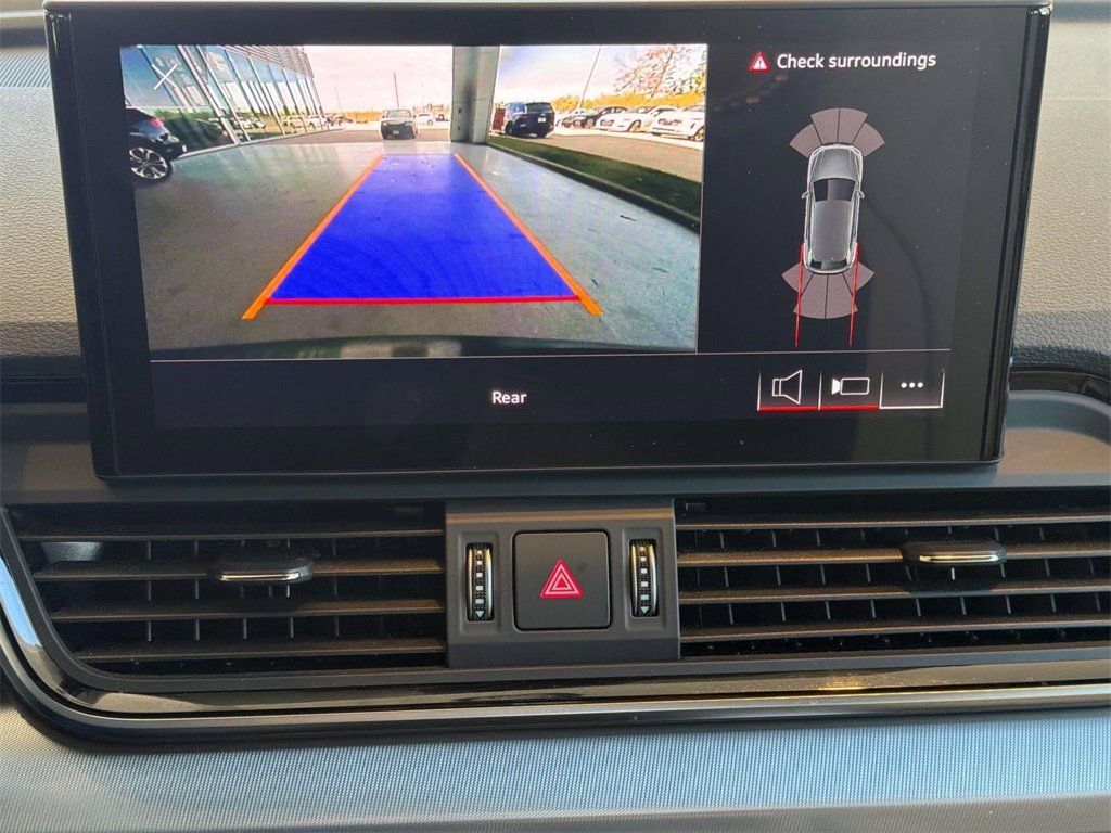 Used 2025 Audi Q5 2.0T Premium w/ Convenience Plus Package image 15