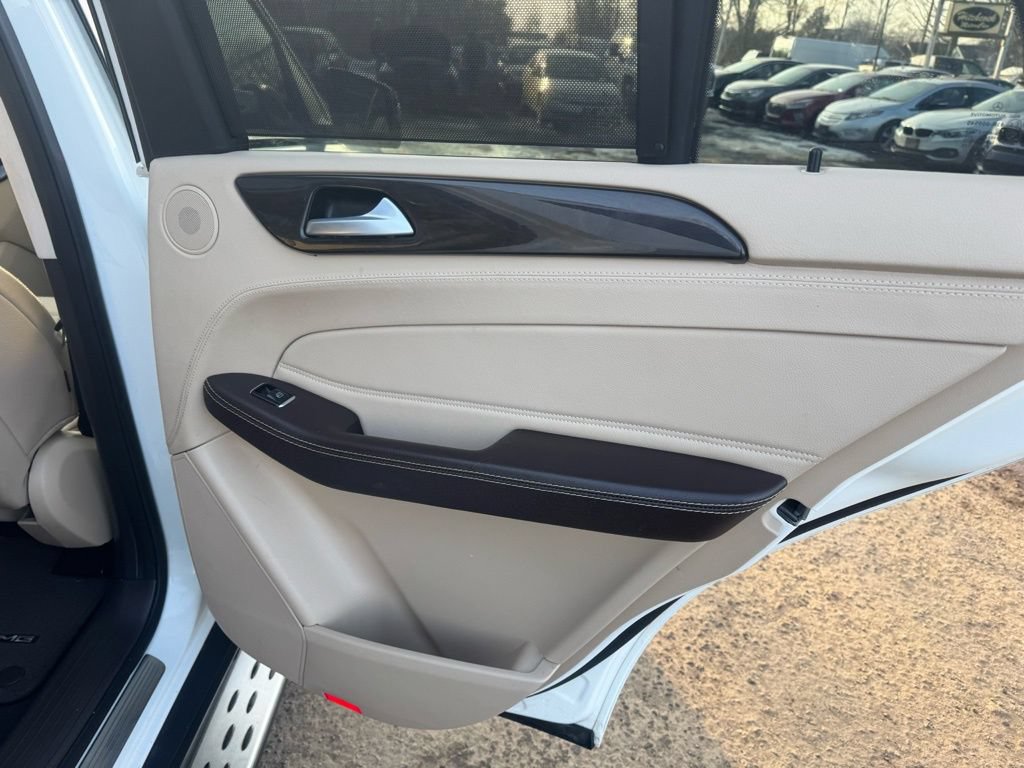 Used 2019 Mercedes-Benz GLE 43 AMG 4MATIC image 25