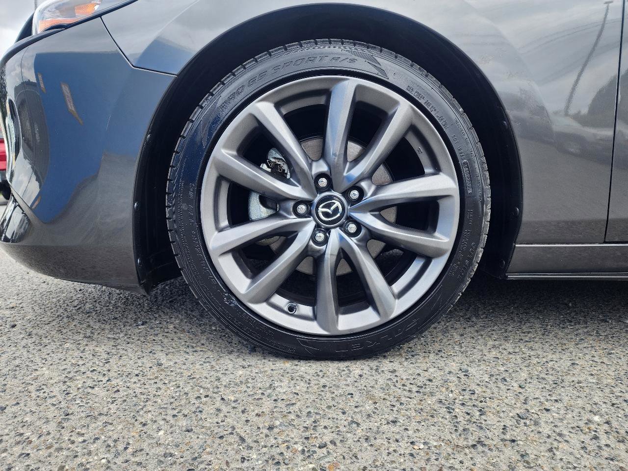 Used 2019 MAZDA MAZDA3 AWD Hatchback image 41
