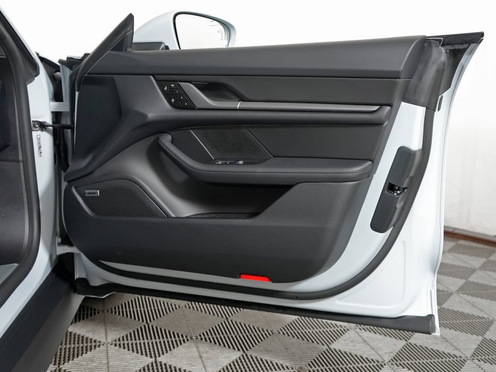 New 2026 Porsche Taycan AWD/4WD image 39
