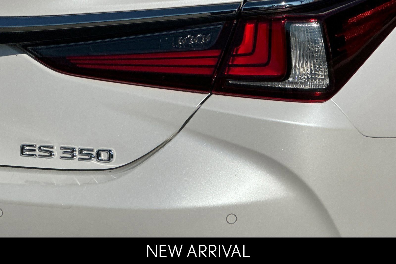 Certified 2024 Lexus ES 350 w/ Premium Package image 30