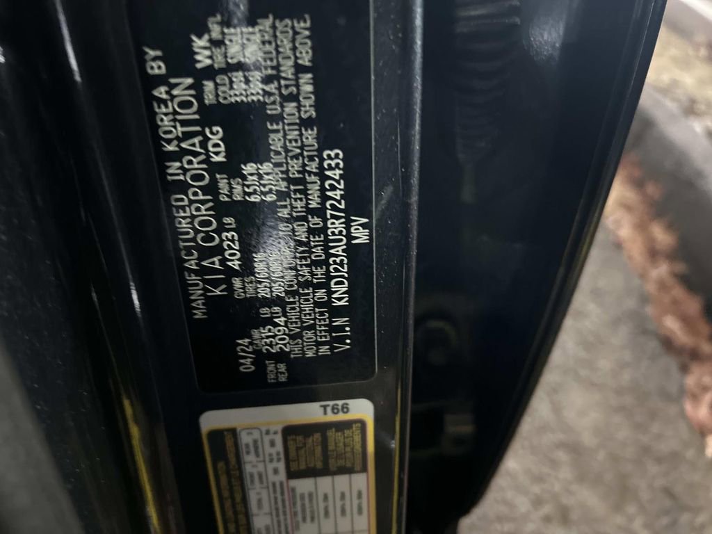 Used 2024 Kia Soul LX w/ Option Group 015 image 32