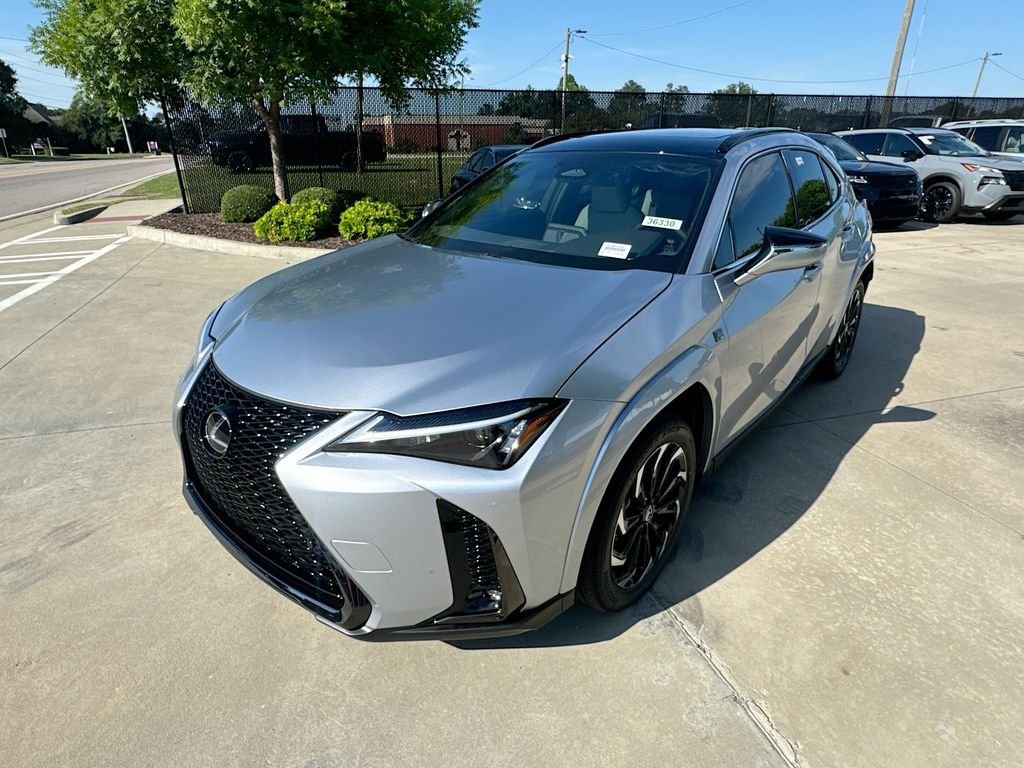 New 2026 Lexus UX 300h FWD image 5
