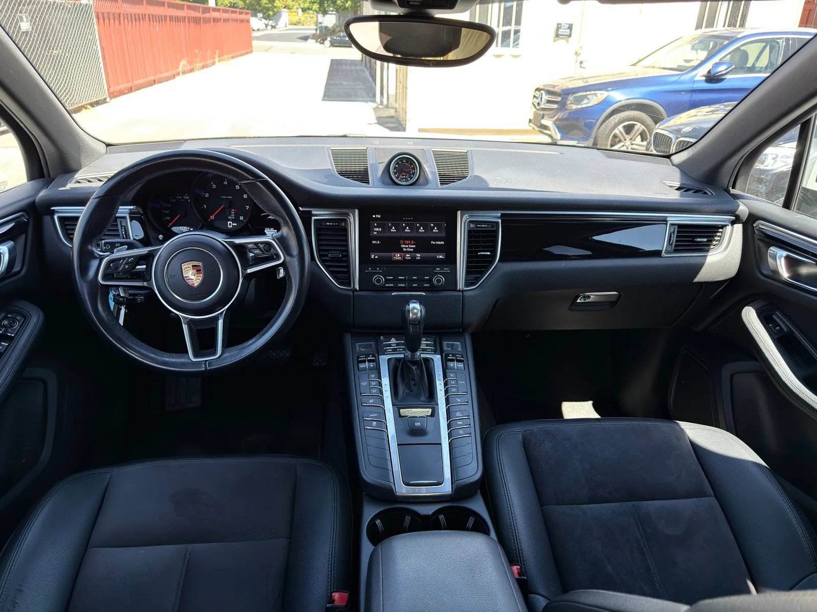 Used 2018 Porsche Macan Sport Edition AWD/4WD image 7