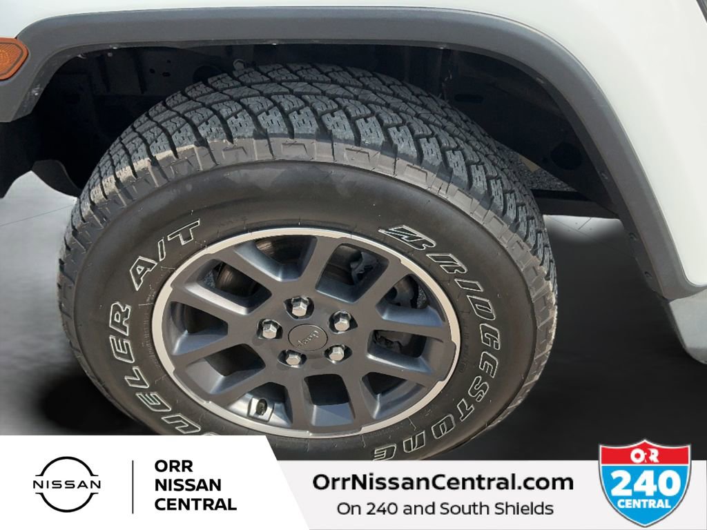 Used 2020 Jeep Gladiator Overland w/ Cold Weather Group image 9