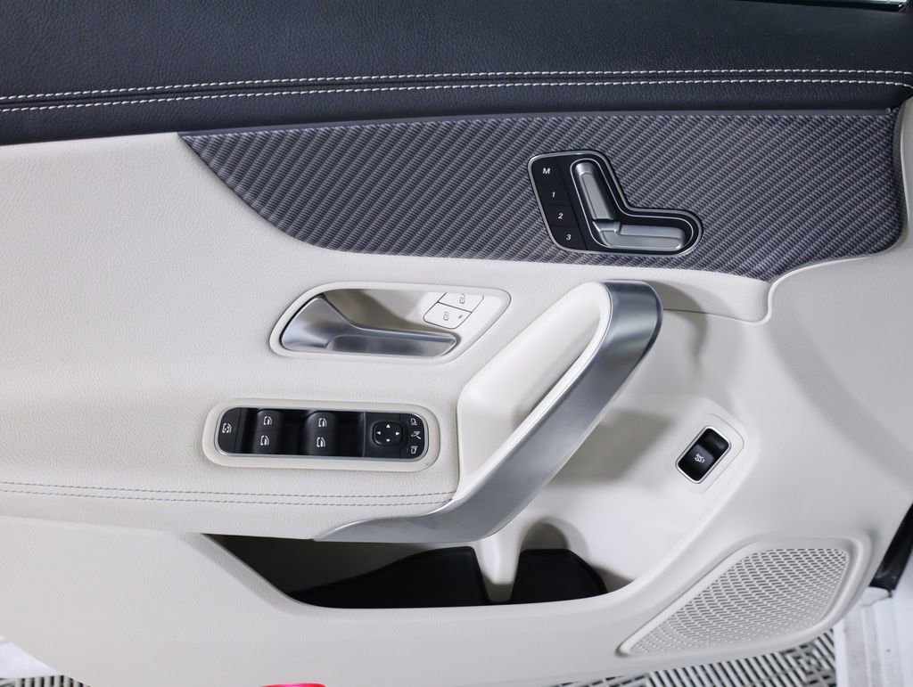Certified 2025 Mercedes-Benz CLA 250 4MATIC image 9