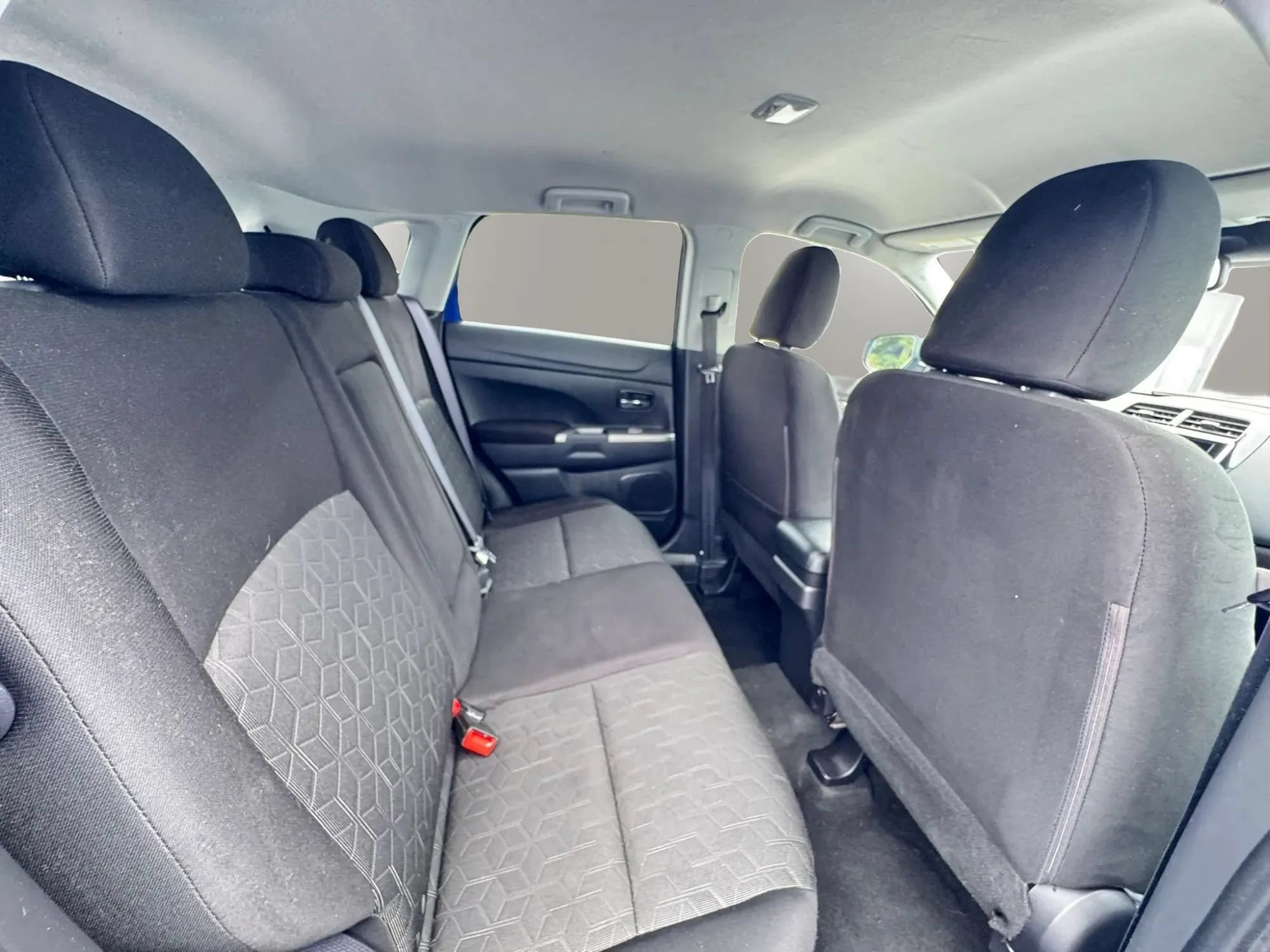 Used 2020 Mitsubishi Outlander Sport SE AWD/4WD image 13