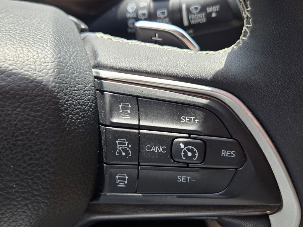 Used 2023 Jeep Grand Cherokee Limited RWD image 26