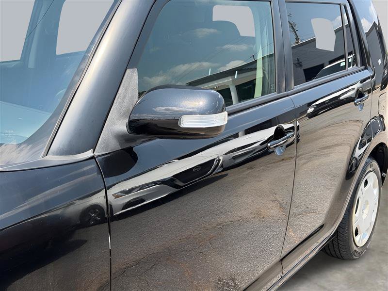 Used 2010 Scion xB FWD image 7