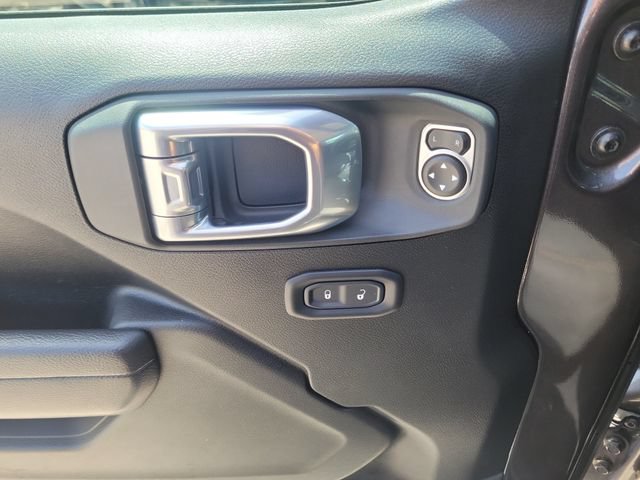 Used 2025 Jeep Wrangler Unlimited Sport AWD/4WD image 16