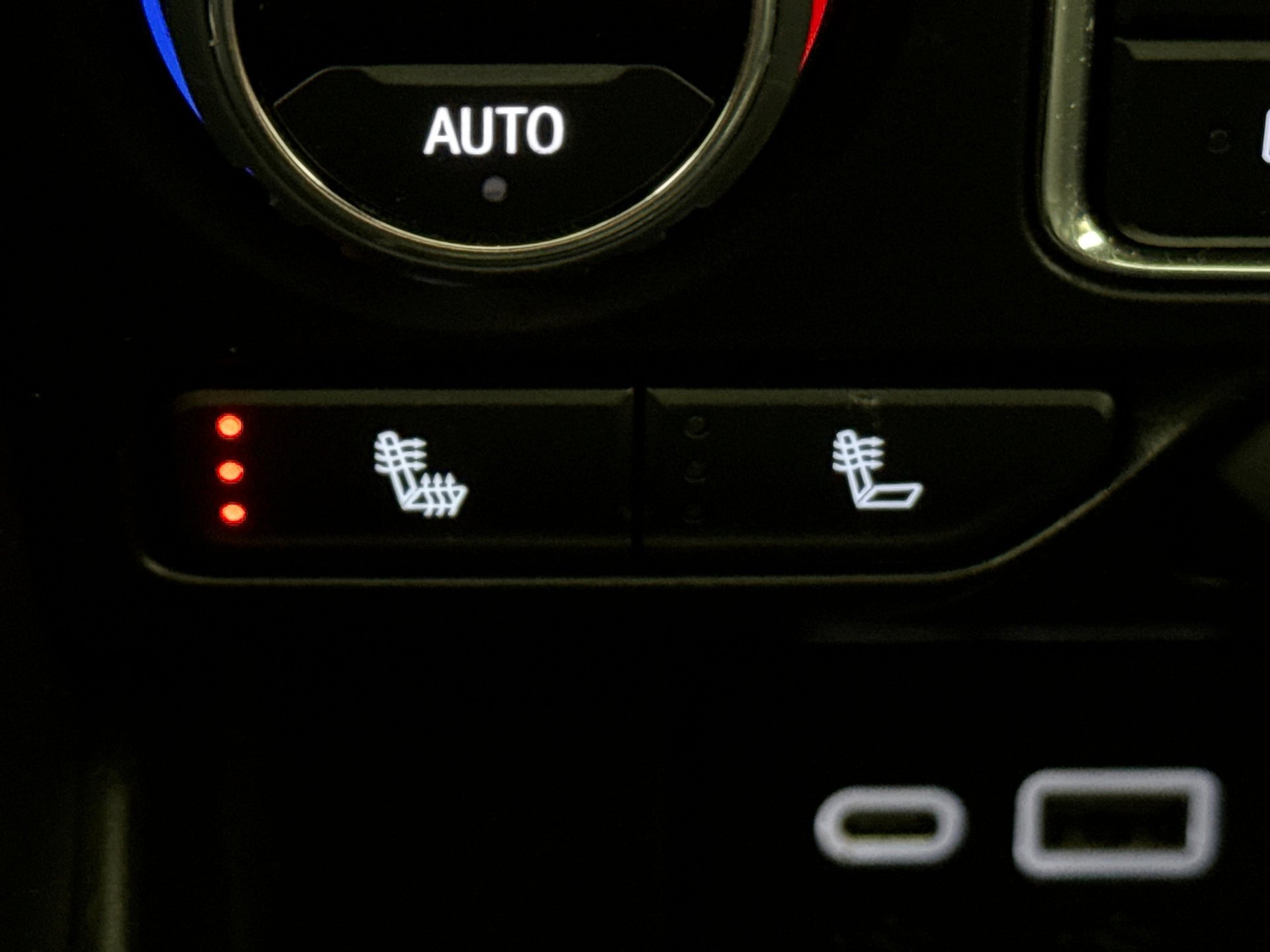 Used 2022 Chevrolet Tahoe RST w/ Sport Performance Package image 23