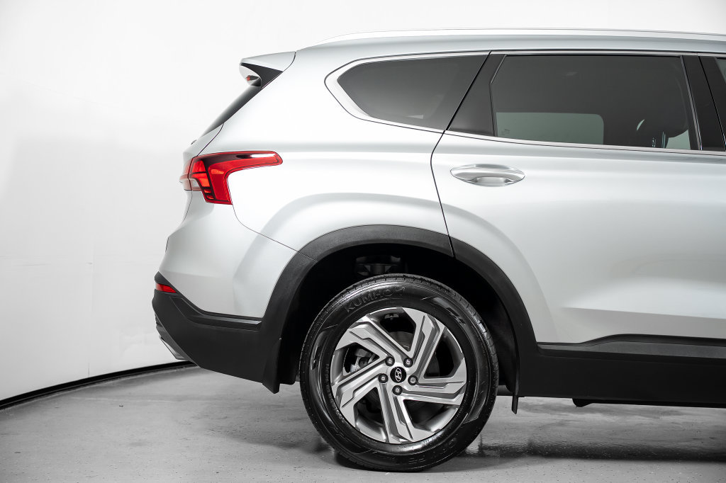 Certified 2023 Hyundai Santa Fe SEL w/ Cargo Package FWD image 6