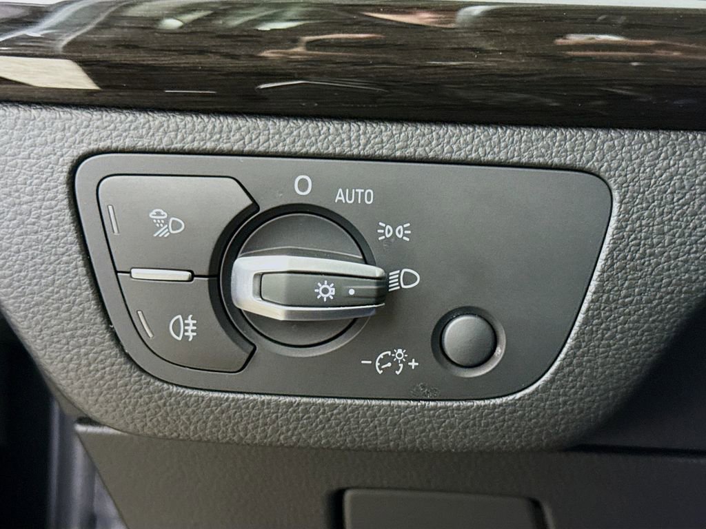 Used 2018 Audi Q5 2.0T Premium image 10