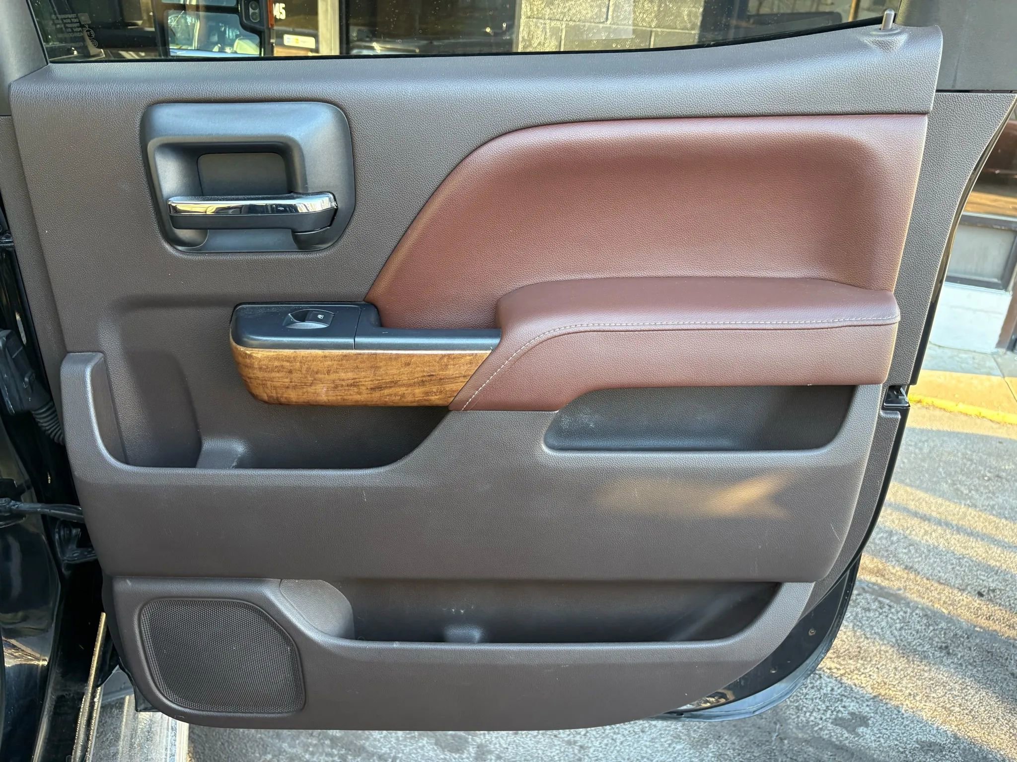 Used 2015 Chevrolet Silverado 3500 High Country w/ Duramax Plus Package image 18