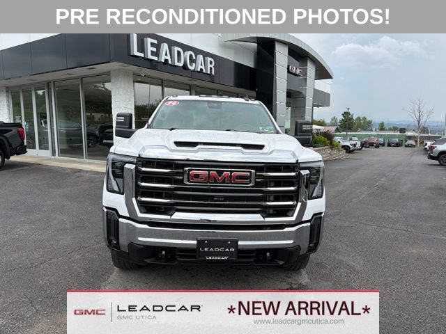 Used 2024 GMC Sierra 2500 SLE w/ SLE Value Package; AWD/4WD image 8