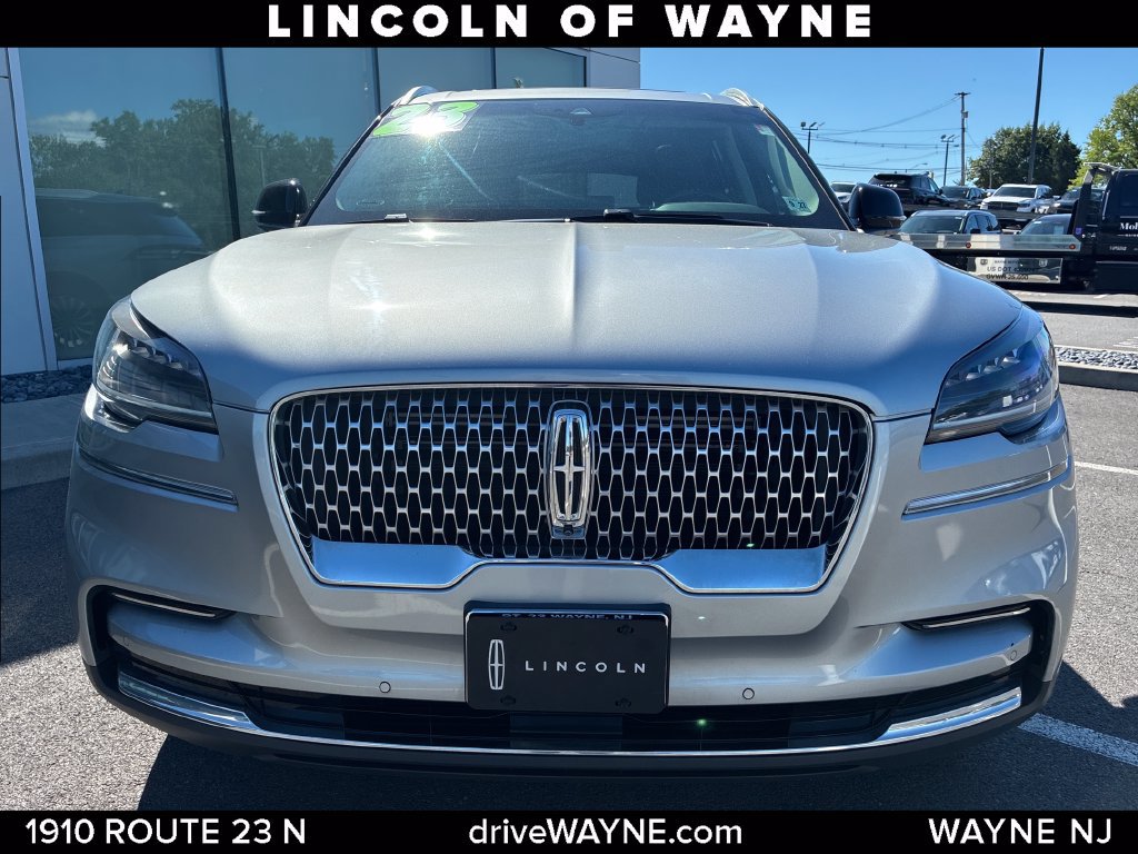 Certified 2023 Lincoln Aviator Reserve AWD/4WD image 11