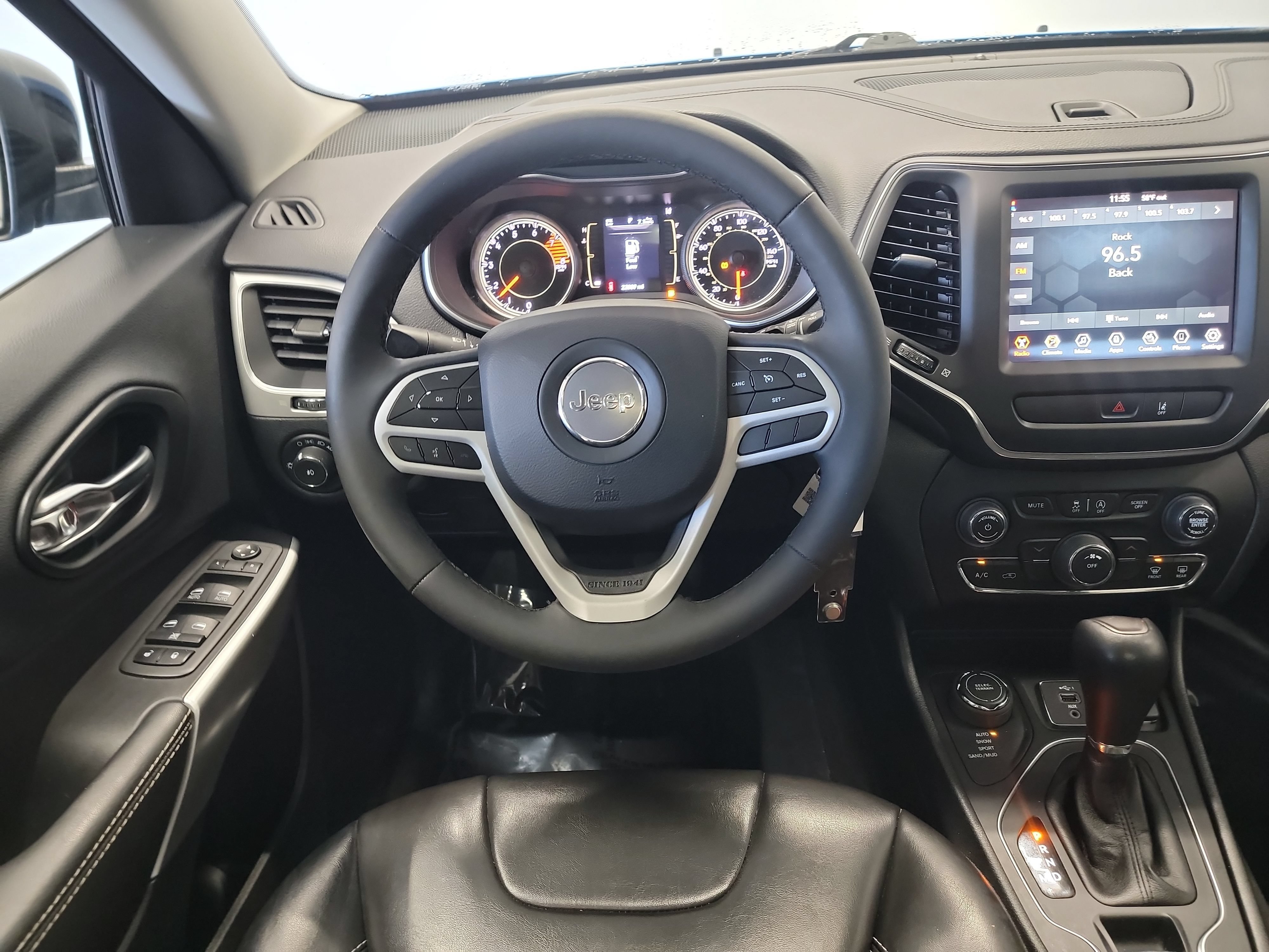 Used 2022 Jeep Cherokee Latitude w/ Sun & Sound Group AWD/4WD image 16