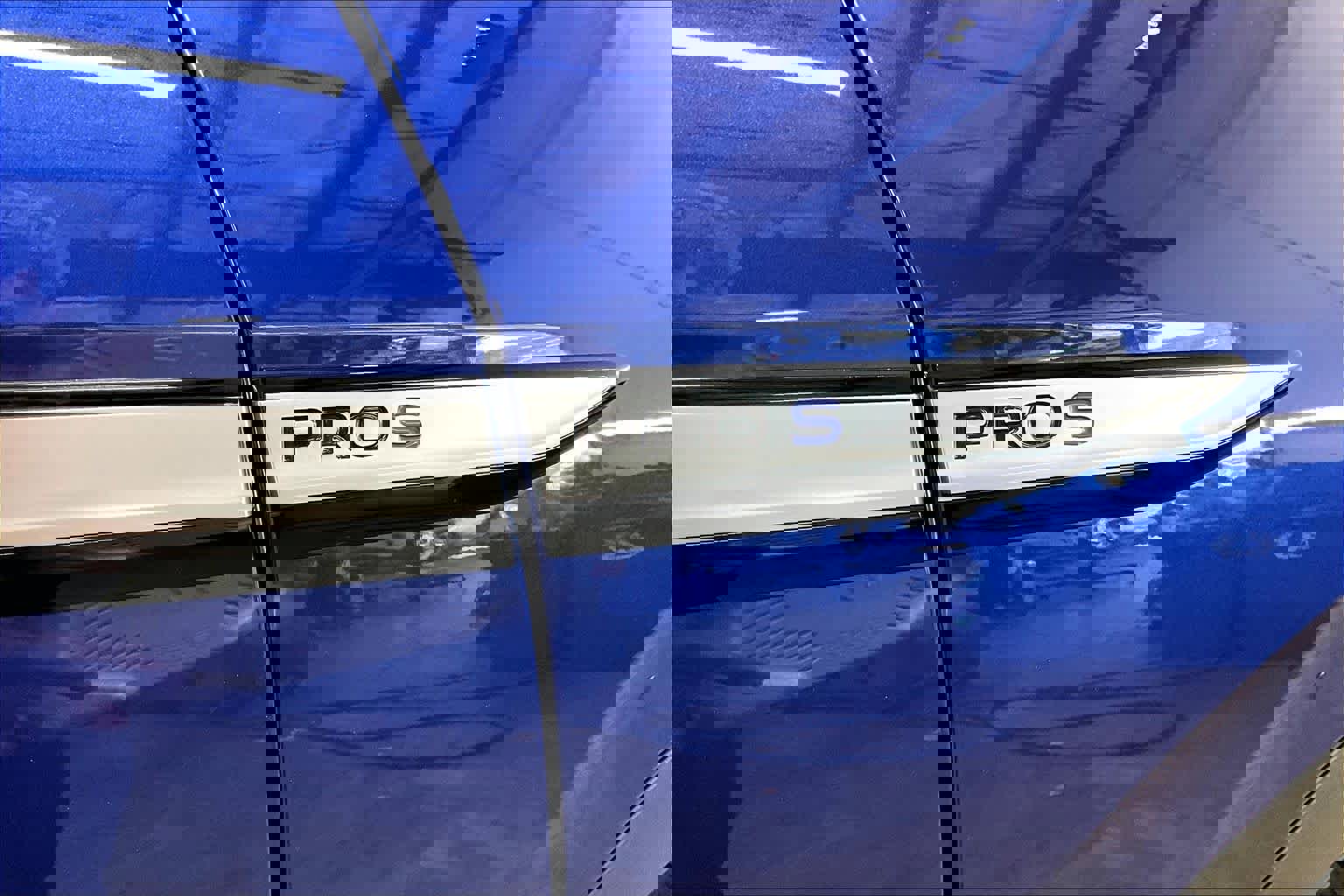 Used 2021 Volkswagen ID.4 Pro S w/ Gradient Package image 11