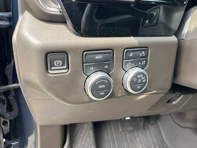 Used 2022 GMC Sierra 1500 SLT AWD/4WD image 16