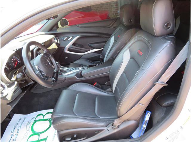 Used 2017 Chevrolet Camaro SS RWD image 4