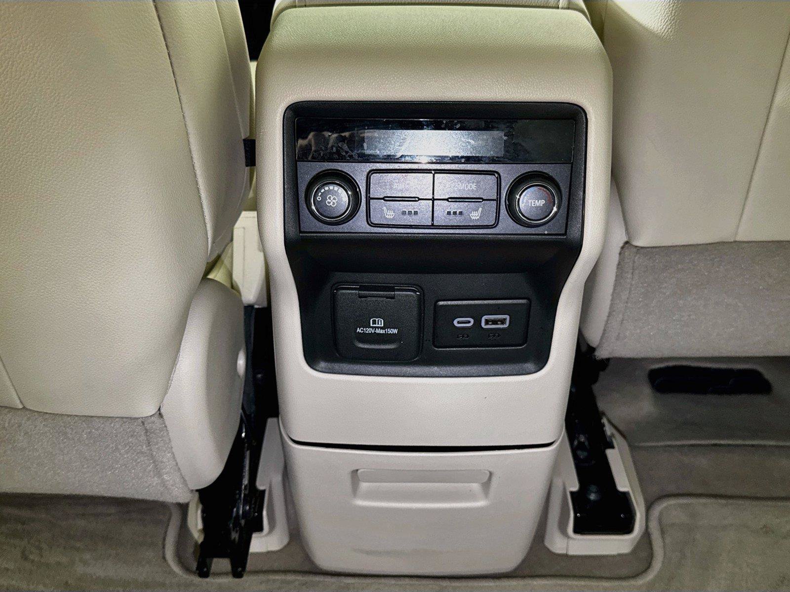 Certified 2023 GMC Acadia Denali w/ Denali Technology Package FWD image 25